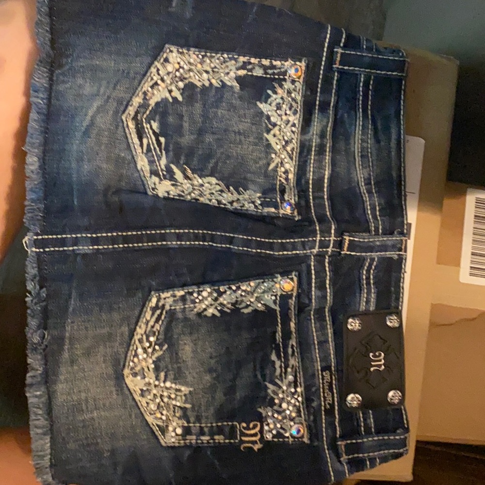 Miss Me Jean Skirt ! Good condition doesn’t fit me